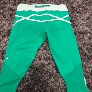 lululemon athletic crop leggings